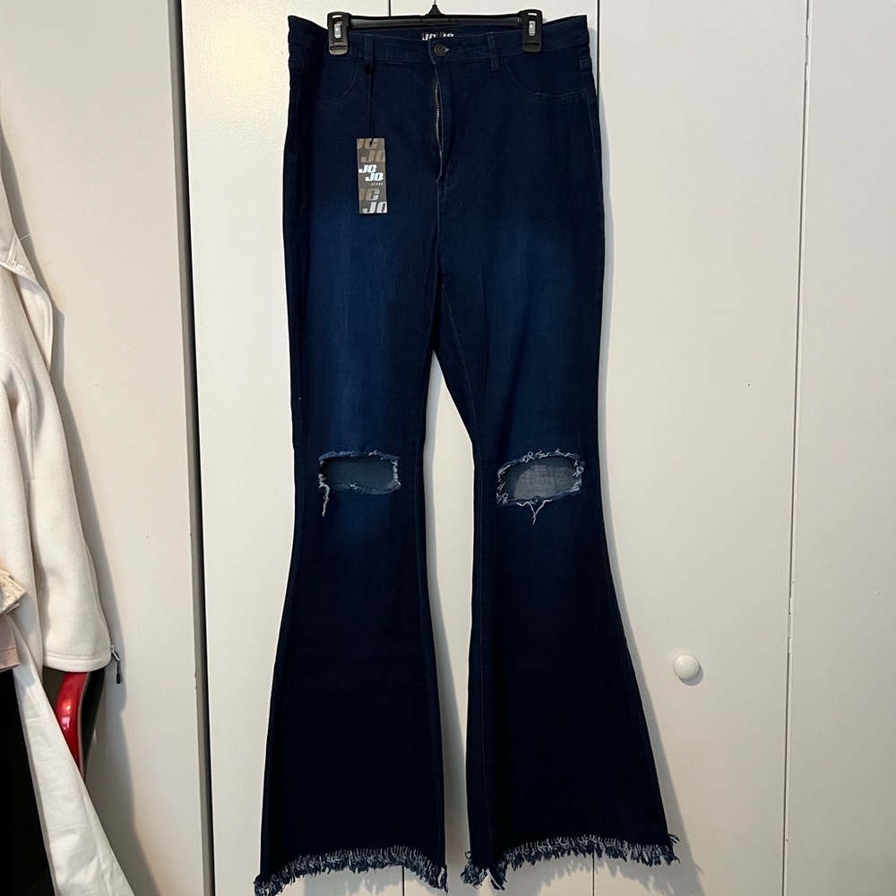NWT JC&JQ Bellbottoms